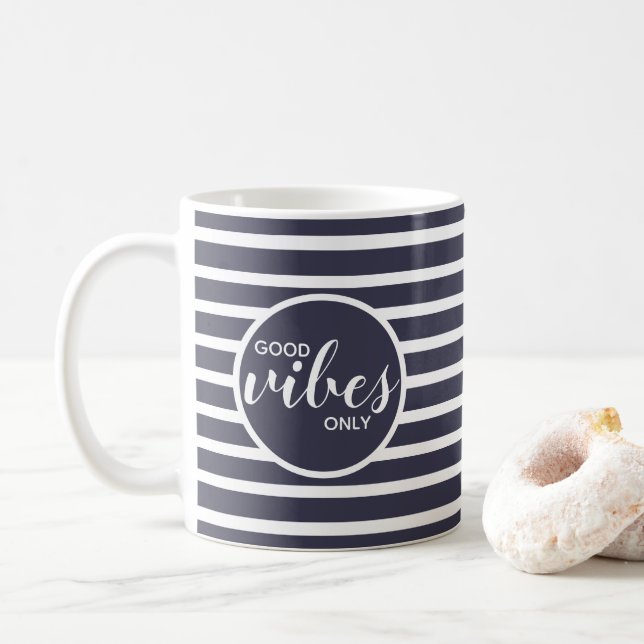 Mug Good Vibes Seulement Tendance Typographie Citation (Avec donut)