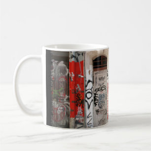 Mug graffitis de bâtiment
