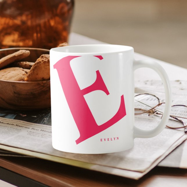 Mug Grand initial | Typographie moderne | Rose (Créateur téléchargé)