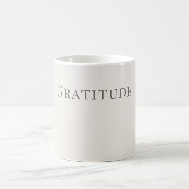 Mug Gratitude – Conception de typographie minimale (Centre)