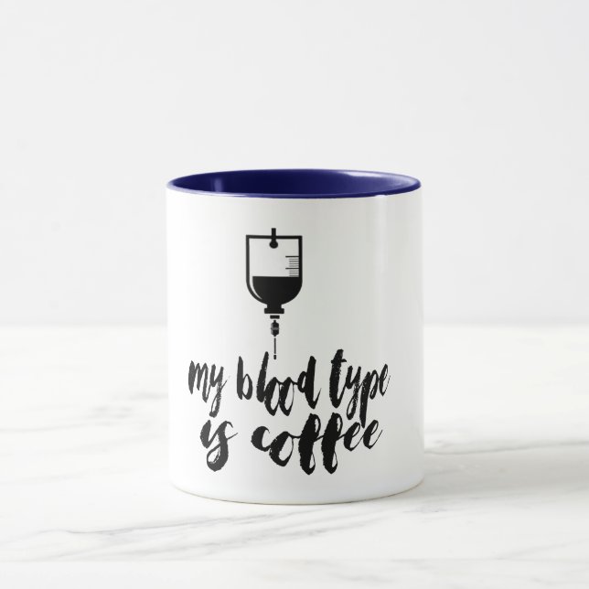 Mug groupe sanguin est café médecin pun médical drôle  (Centre)