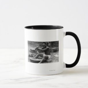 Mug Hawaï - taro de broyage d'homme pour faire le POI