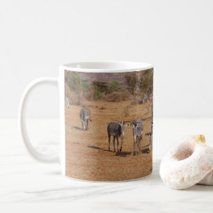Mug Herd de Zebra Panoramique paysage africain
