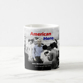 Mug Héros d'Américain de John McCain de prisonnier de