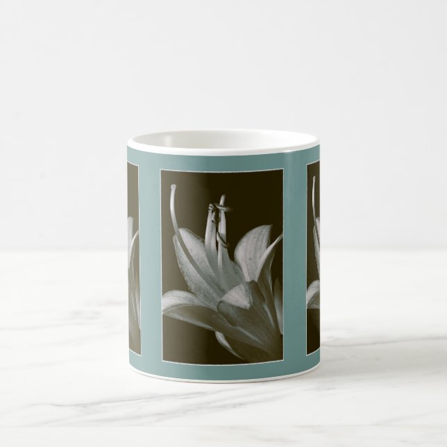 Mug Hosta Flower Vintage Sepia Photographie Grayish Te (Centre)