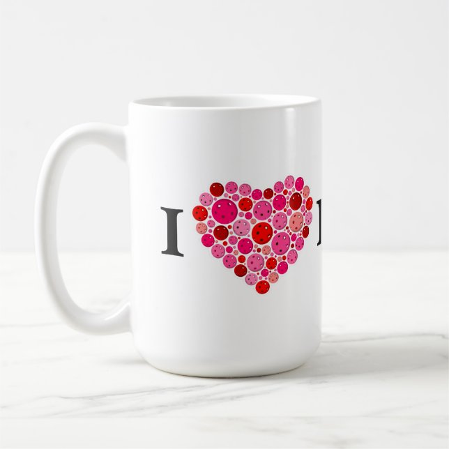 Mug I Heart Pickleball Rempli Coeur rose et rouge (Gauche)