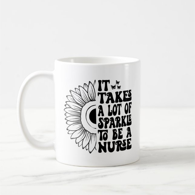 Mug Il Faut Beaucoup D'Étincelle Pour Être Infirmière (Gauche)