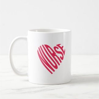 Mug Infirmier le texte en forme de coeur