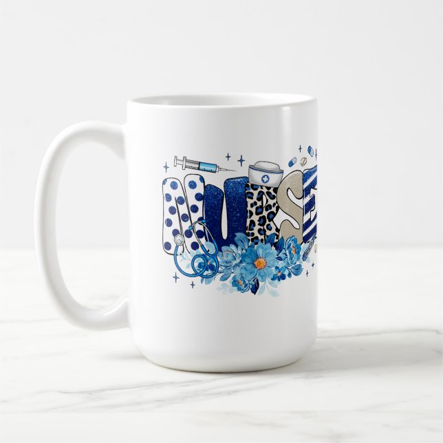 Mug Infirmière bleu audacieux motif animal, fleurs (Gauche)