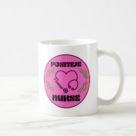Mug Infirmière positive avec un beau stéthoscope cardi