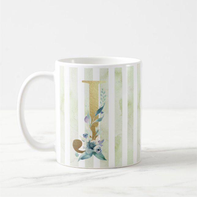 Mug J, initiale dorée, sur rayures bleues et blanches (Gauche)