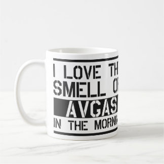 Mug j'adore l'odeur d'avgas le matin