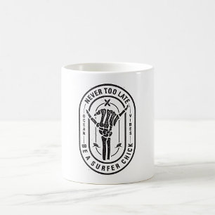Mug Jamais trop tard Skeleton Surfer Chick Ocean Viand