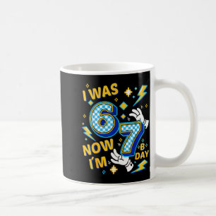 Mug J'avais 6 ans maintenant j'ai 7 ans à carreaux gam