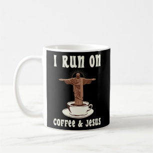 Mug Je cours sur le café et Jésus