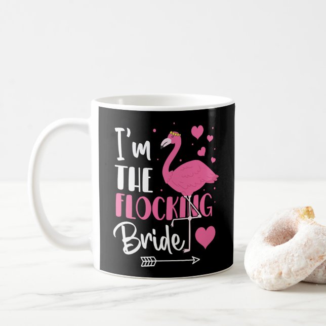 Mug Je suis la mariée qui bat des ailes - Enterrement  (Avec donut)