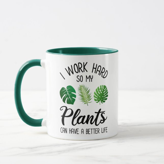 Mug Je Travaille Dur Pour Que Mes Plantes Aient Une Me (Gauche)