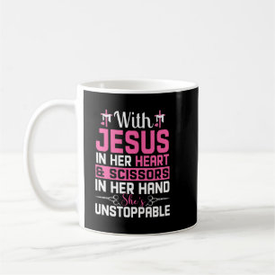 Mug Jésus dans son coeur Ciseaux dans sa main elle est