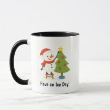 Joli Bonhomme de Neige Décorant l'Arbre 