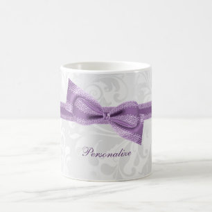 Mug Joli faux nœud papillon et ruban et damas violet