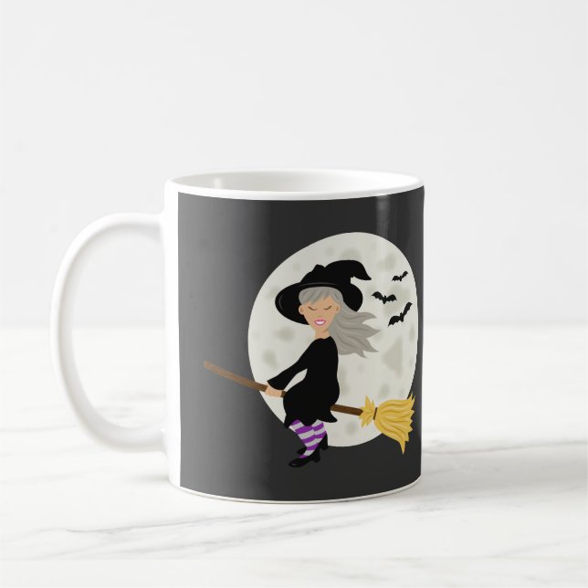 Mug Jolie sorcière volant et Happy Halloween texte (Gauche)