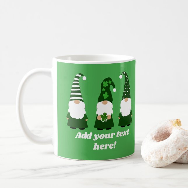 Mug Jour de la Saint Patrick Gnomes mignon Personnalis (Avec donut)