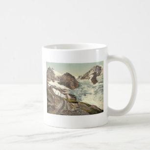 Mug Jungfrau, chemin de fer, Eiger et Monch, avec