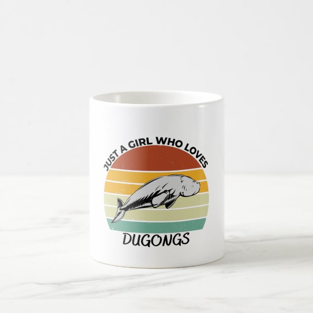 Mug Just a girl who loves dugongs (Centre)
