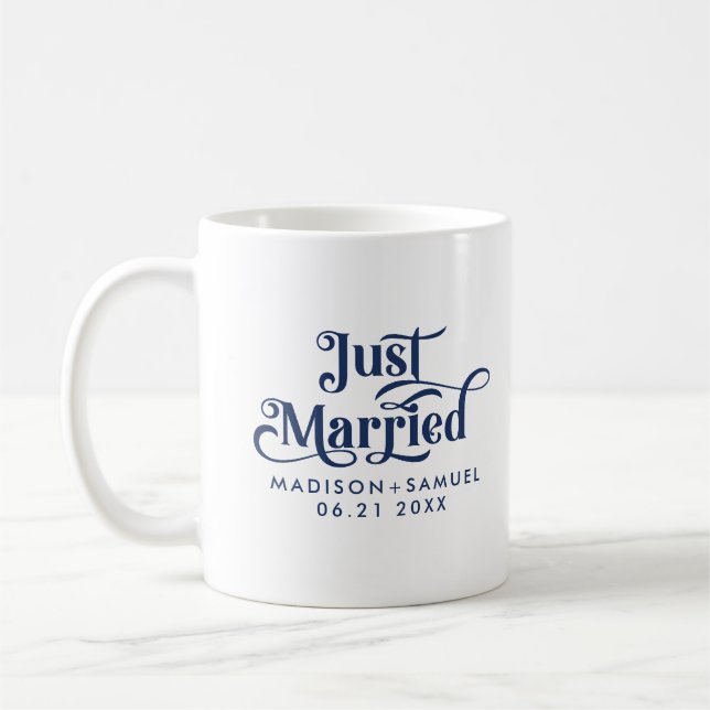 Mug Juste marié Elégante Marine Bleue Typographie (Gauche)