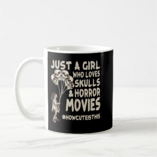 Mug Juste une fille qui aime les crânes et les films d