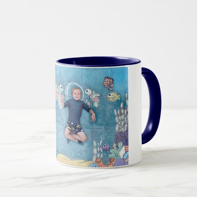 Mug KidsArt for CHOC - Explorateur sous-marin (Devant droit)
