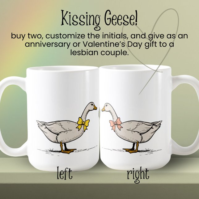 Mug Kissing Goose Initiales personnalisées Couple lesb (Créateur téléchargé)