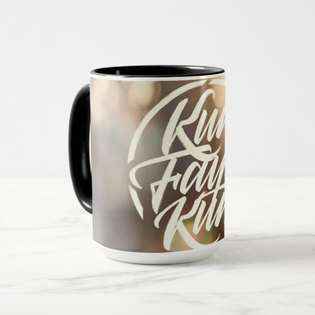 Mug Kun Faya Kun | Modern Arabic Calligraphy Ceramic  (Devant gauche)