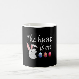 Mug La chasse est sur la chasse aux oeufs de lapin de 