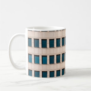 Mug La façade du bâtiment moderne de forme rectangulai