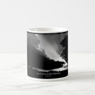 Mug La joie vient pendant le matin