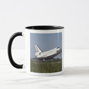 Mug La navette spatiale Atlantis touche à la piste 3