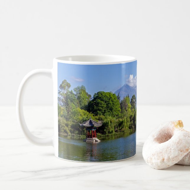 Mug La piscine de dragon noir, Shigu, Yunnan - Chine (Avec donut)