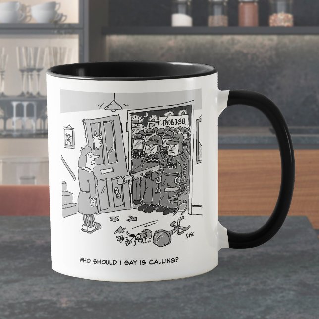 Mug La police anti-émeute perquisitionne un bien - Drô (Créateur téléchargé)