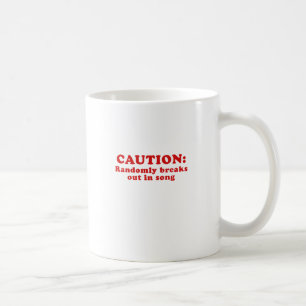 Mug La précaution éclate aléatoirement dans la chanson