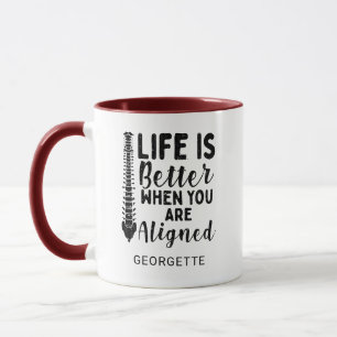 Mug La vie chiropraticienne est mieux alignée Maman An