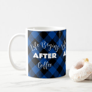 Mug La vie commence après le café À damiers Motif