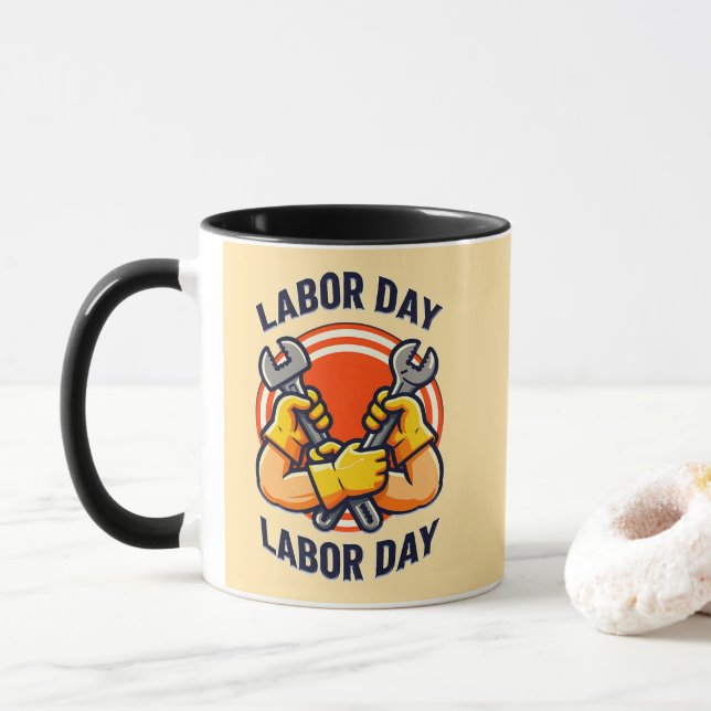 Mug Labor Day Strong Worker Hands Tools Design (Avec donut)