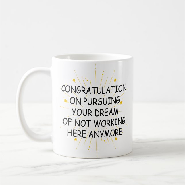 Mug laisser des cadeaux de félicitations à un collègue (Gauche)