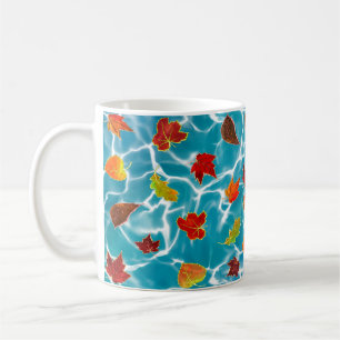 Mug Laisser tomber dans l'eau de la mer Bleue