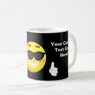 Mug L'amusement manie maladroitement vers le haut