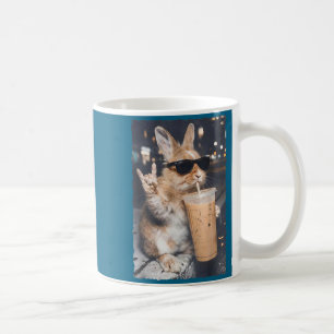 Mug Lapin drôle buvant du café glacé jour de Pâques dr