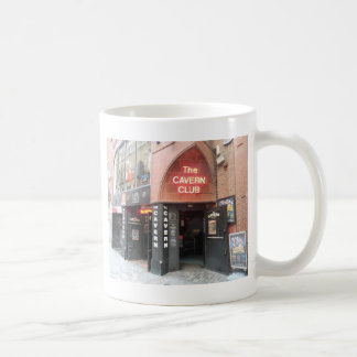 Mug Le club de caverne dans la rue de Mathew de