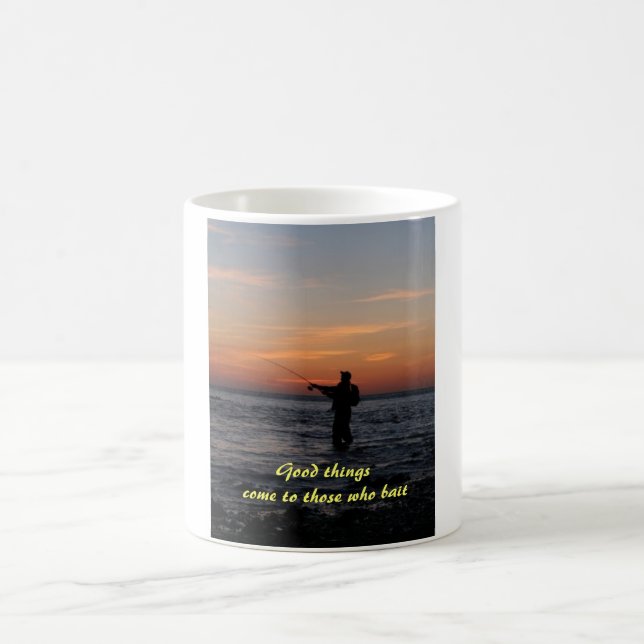 Mug le coucher du soleil d'homme de pêche, de bonnes (Centre)