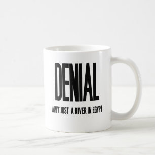 Mug Le démenti n'est pas simplement une rivière en